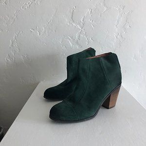 Vince Camuto Green Suede Booties